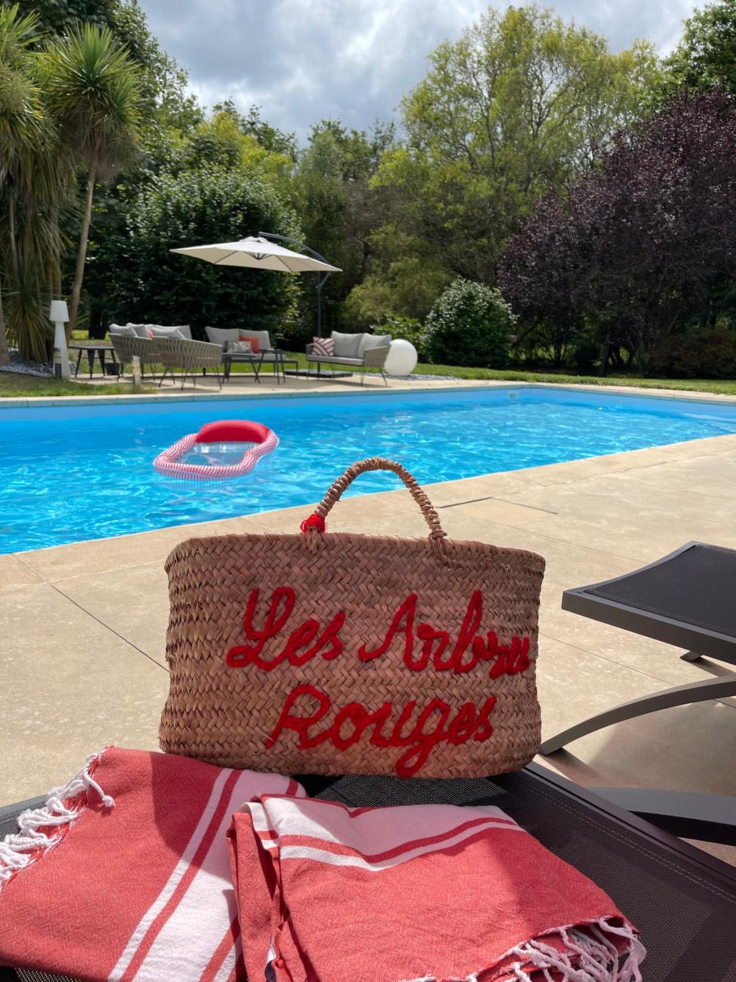 Bed and Breakfast Les Arbres Rouges Сюсе Экстерьер фото